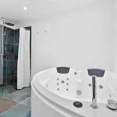 Holiday home 8851-glesborg-tranevej-13 *